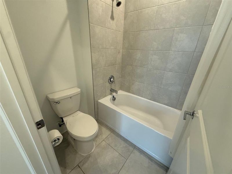 Furnished interior view inside a new home in , Edgewater (Image 6).