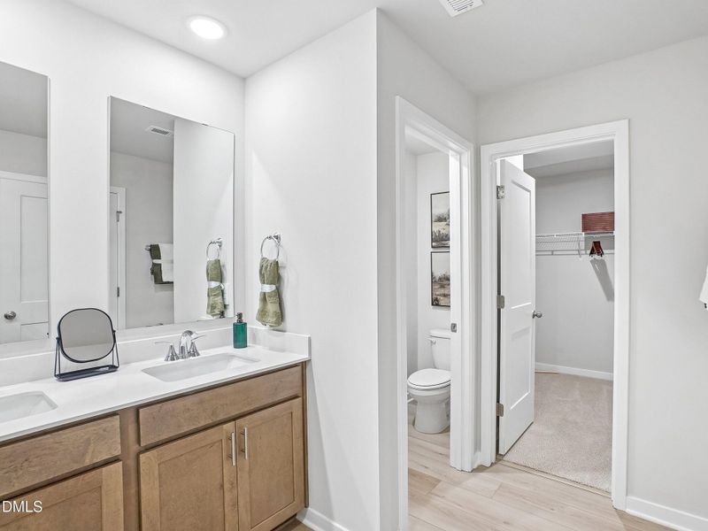 11 - Primary Bath