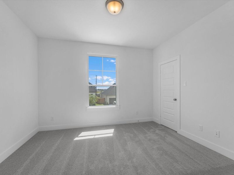Spacious, unfurnished interior of a new home in Pecan Ridge, Fulshear (Image 19).