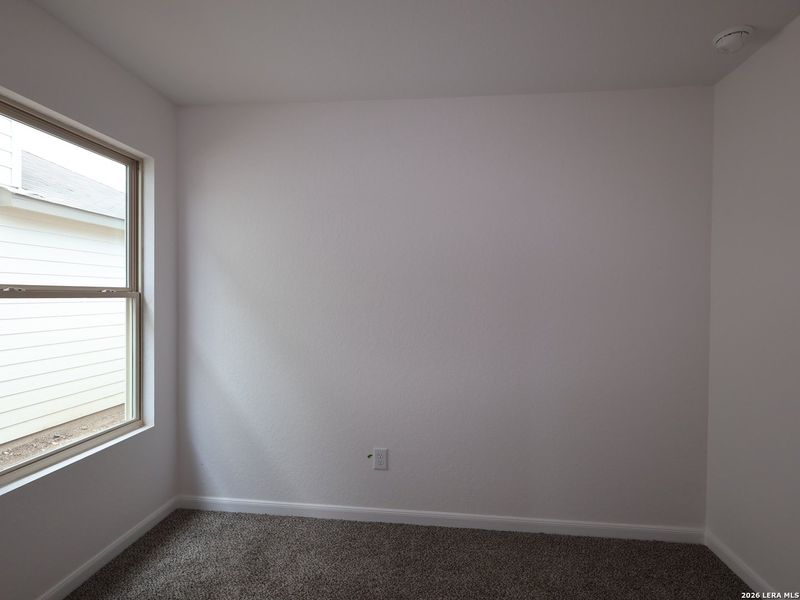 Spacious, unfurnished interior of a new home in Meadows at Clear Springs, New Braunfels (Image 28).