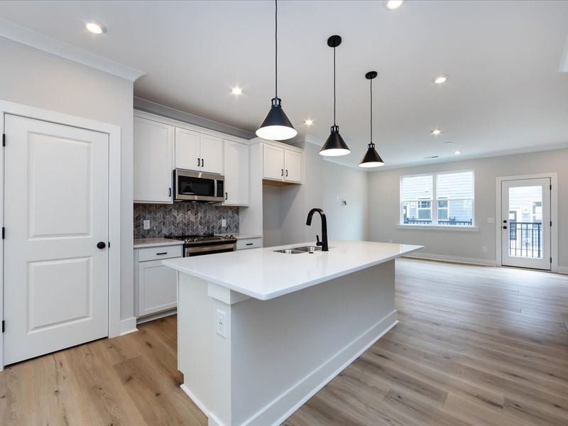 Furnished interior view inside a new home in Context at Oakhurst, Charlotte (Image 13). Furnished interior view inside a new home in Context at Oakhurst, Charlotte (Image 13).