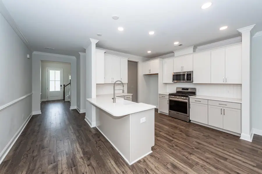 Furnished interior view inside a new home in Hampton Woods, Summerville (Image 6). Furnished interior view inside a new home in Hampton Woods, Summerville (Image 6).