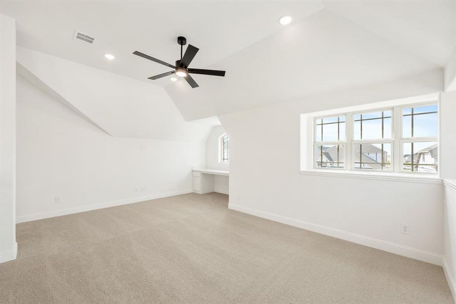 Spacious, unfurnished interior of a new home in Painted Tree, McKinney (Image 25).