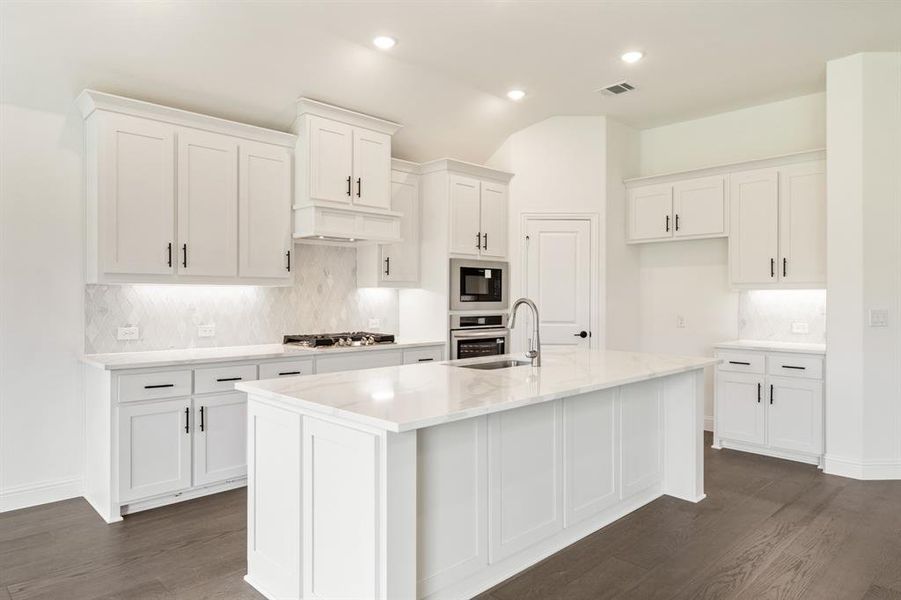 Furnished interior view inside a new home in Willow Wood Classic 50, McKinney (Image 14). Furnished interior view inside a new home in Willow Wood Classic 50, McKinney (Image 14).