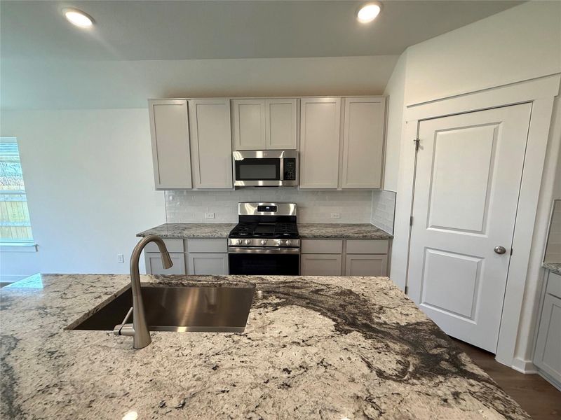 Furnished interior view inside a new home in Creeks Crossing, Elgin (Image 7).