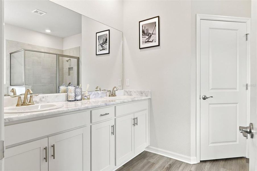 Furnished interior view inside a new home in Star Farms at Lakewood Ranch, Bradenton (Image 20).