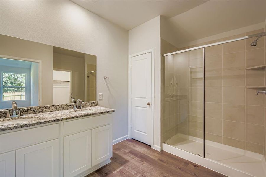 Furnished interior view inside a new home in Middlefield Village, Dallas (Image 7).