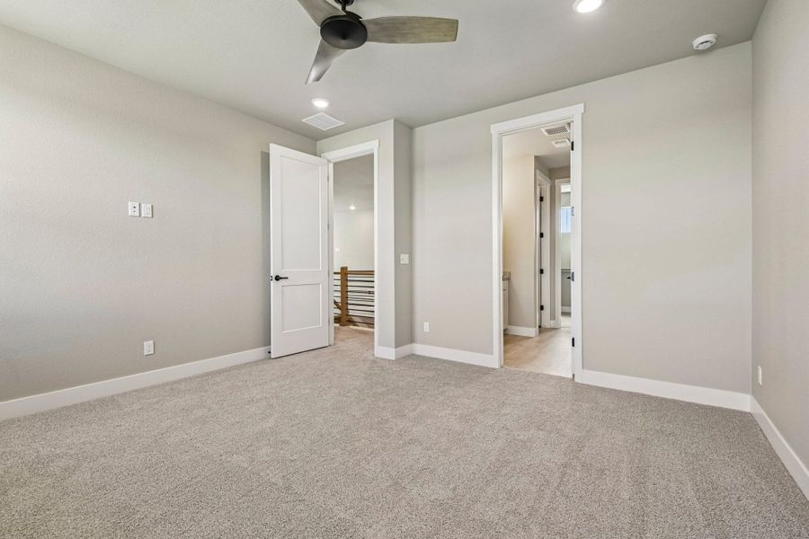 Spacious, unfurnished interior of a new home in Country Club Reserve – Fort Collins, Fort Collins (Image 35).