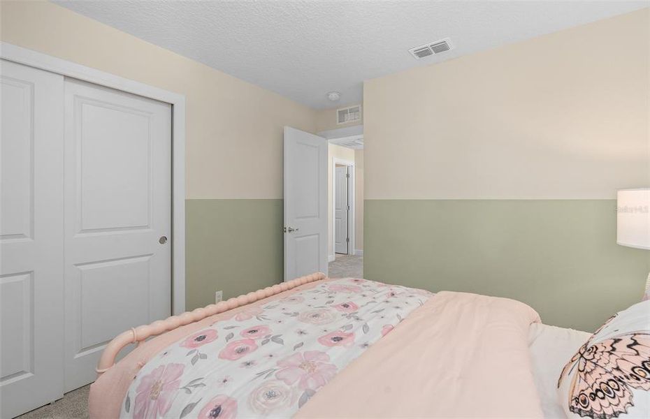 Furnished interior view inside a new home in Tohoqua, Kissimmee (Image 25).