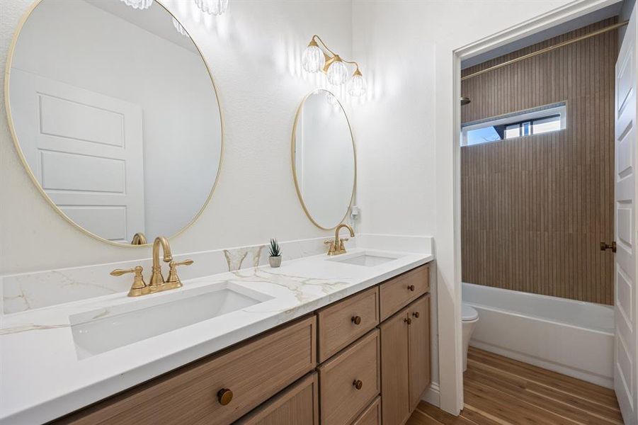 Furnished interior view inside a new home in , Terrell (Image 7).