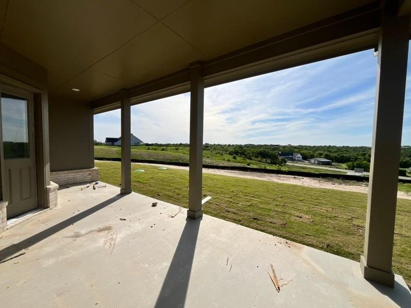 Exterior details and patio area of a home in Eagle Ridge Estates, Weatherford (Image 3).