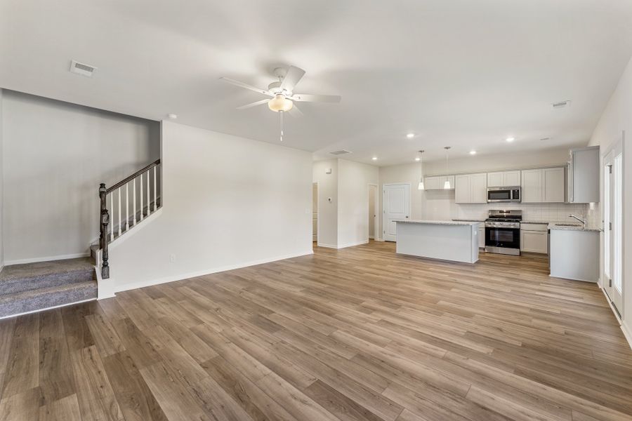 Spacious, unfurnished interior of a new home in Mayfair Village, Spartanburg (Image 18).