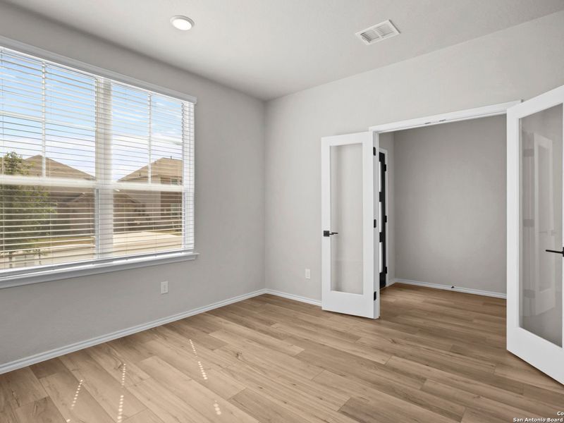 Spacious, unfurnished interior of a new home in Horizon Pointe, Converse (Image 18). Spacious, unfurnished interior of a new home in Horizon Pointe, Converse (Image 18).