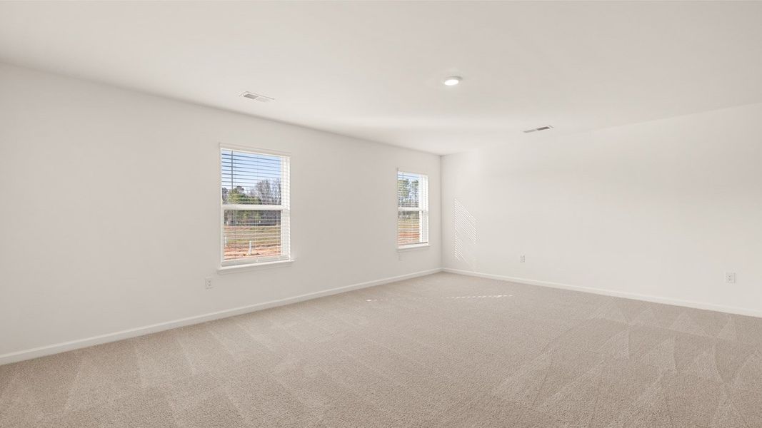 Representative unfurnished interior of a home built from the Edison by D.R. Horton in Heritage Pointe, Senoia (Image 20).