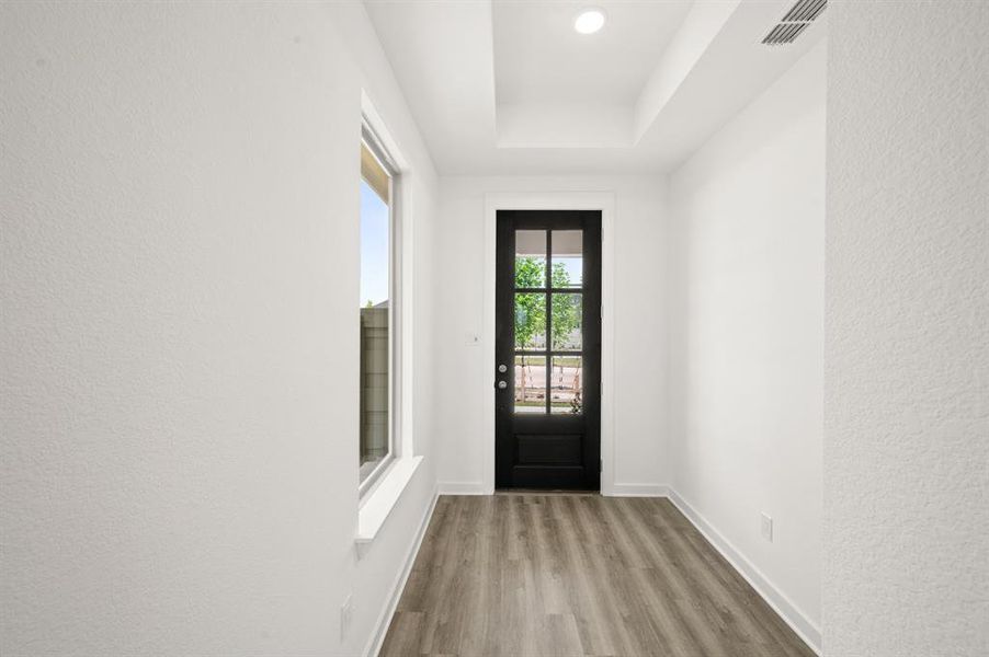 8708 Treeline- Entry-1