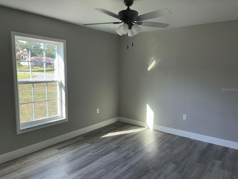 Spacious, unfurnished interior of a new home in , Dunnellon (Image 22).