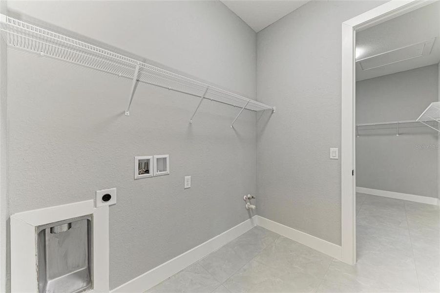 Spacious, unfurnished interior of a new home in , Port Charlotte (Image 40).