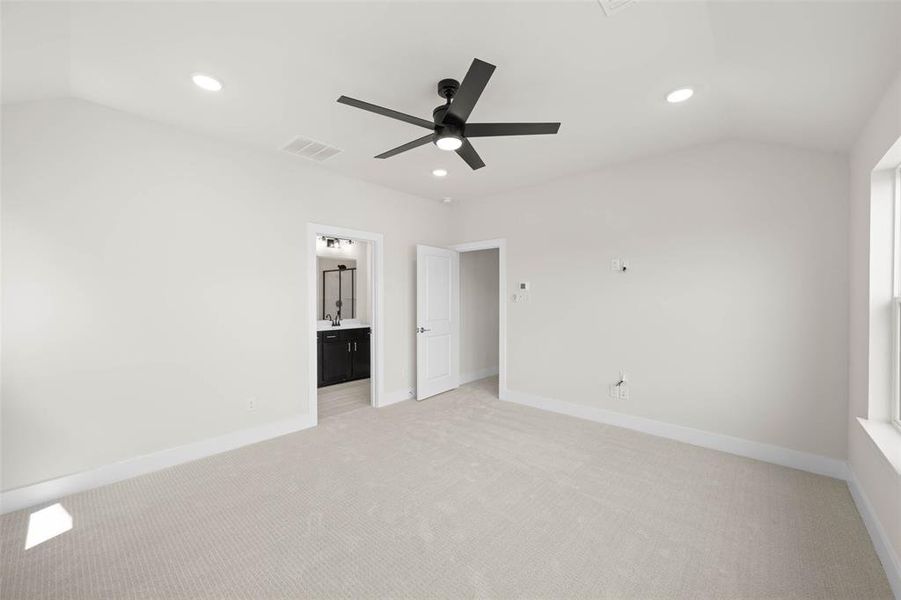 Spacious, unfurnished interior of a new home in Terrace Collection at Harvest, Argyle (Image 34). Spacious, unfurnished interior of a new home in Terrace Collection at Harvest, Argyle (Image 34).