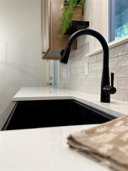 Close-up of interior finishes inside a home in , High Springs (Image 21).