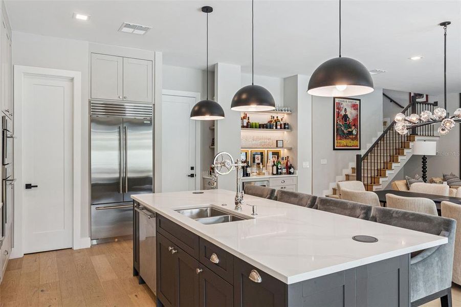 Furnished interior view inside a new home in , Orlando (Image 47).