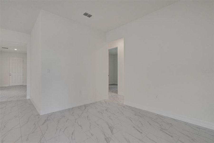 Spacious, unfurnished interior of a new home in Turnleaf, Punta Gorda (Image 19).