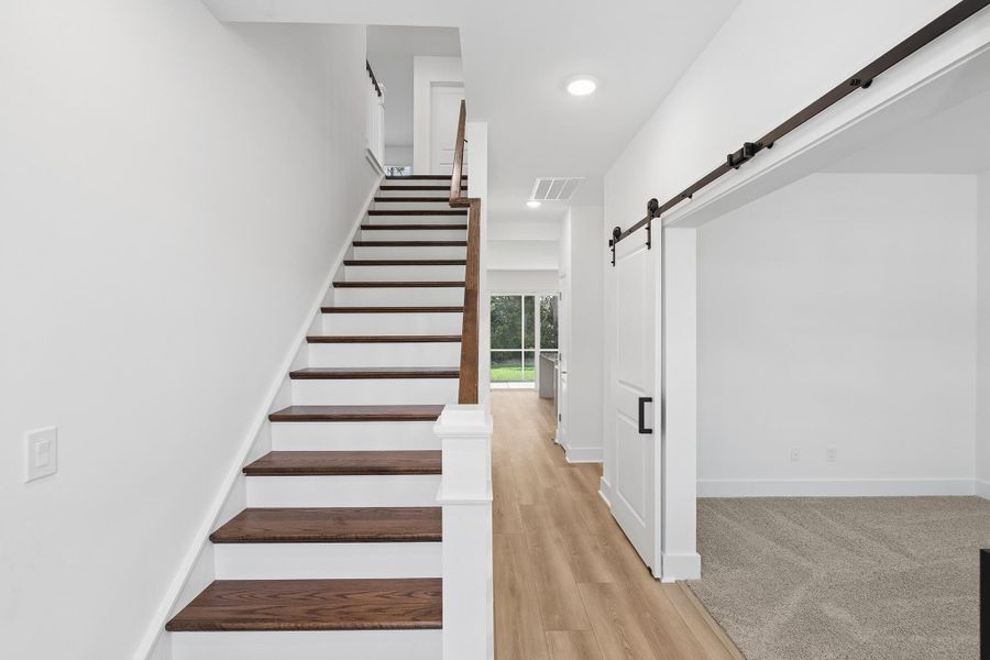 Spacious, unfurnished interior of a new home in Stono Village, Hollywood (Image 11).