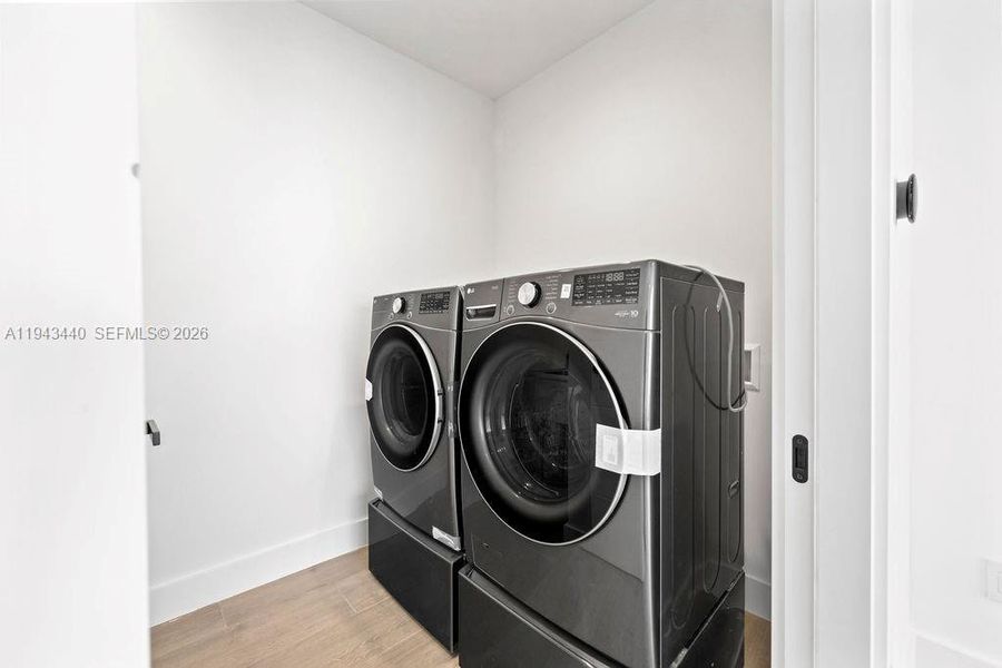 Close-up of interior finishes inside a home in , Fort Lauderdale (Image 21). Close-up of interior finishes inside a home in , Fort Lauderdale (Image 21).