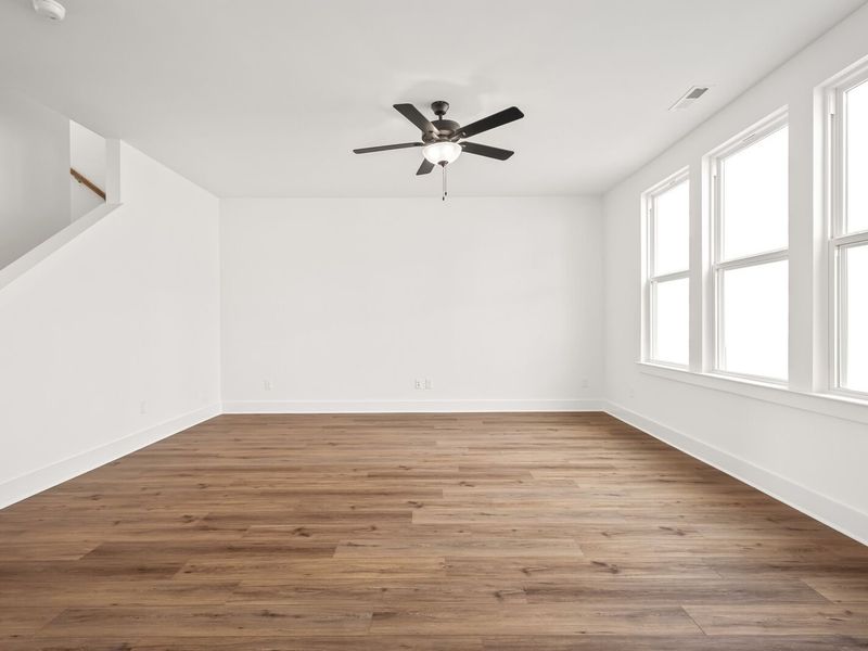 Spacious, unfurnished interior of a new home in Woods Crossing, Gallatin (Image 25).