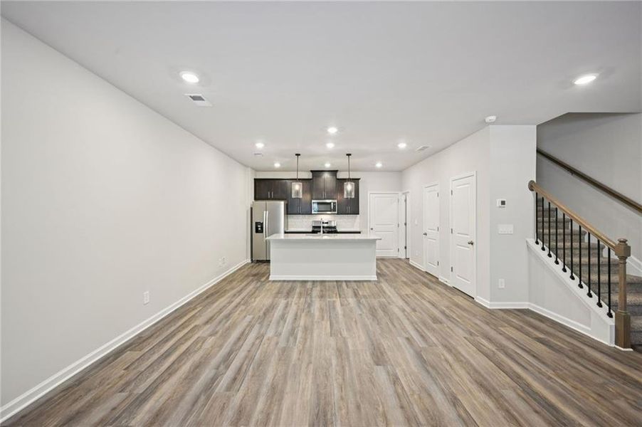 Image 47 of a home in .