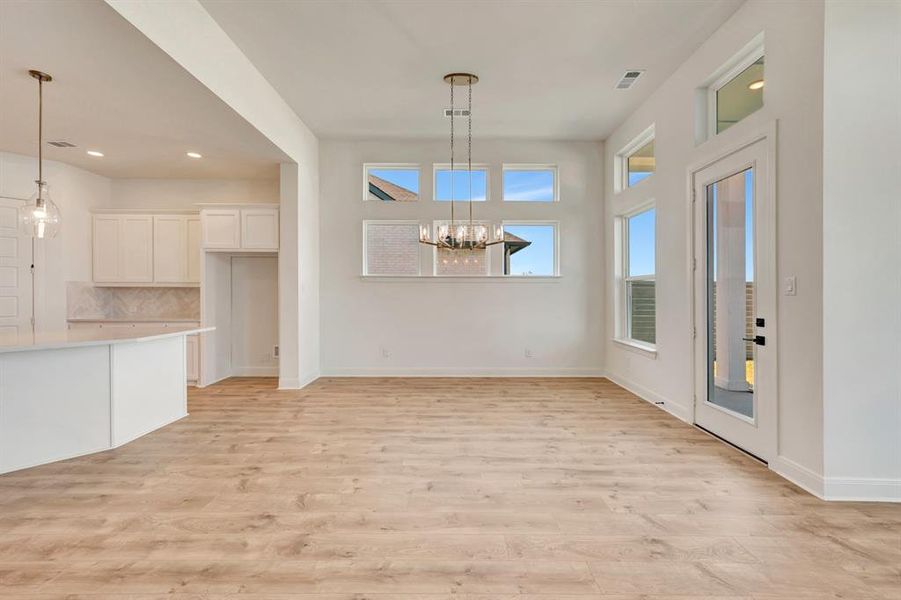 Spacious, unfurnished interior of a new home in Treeline, Justin (Image 18).