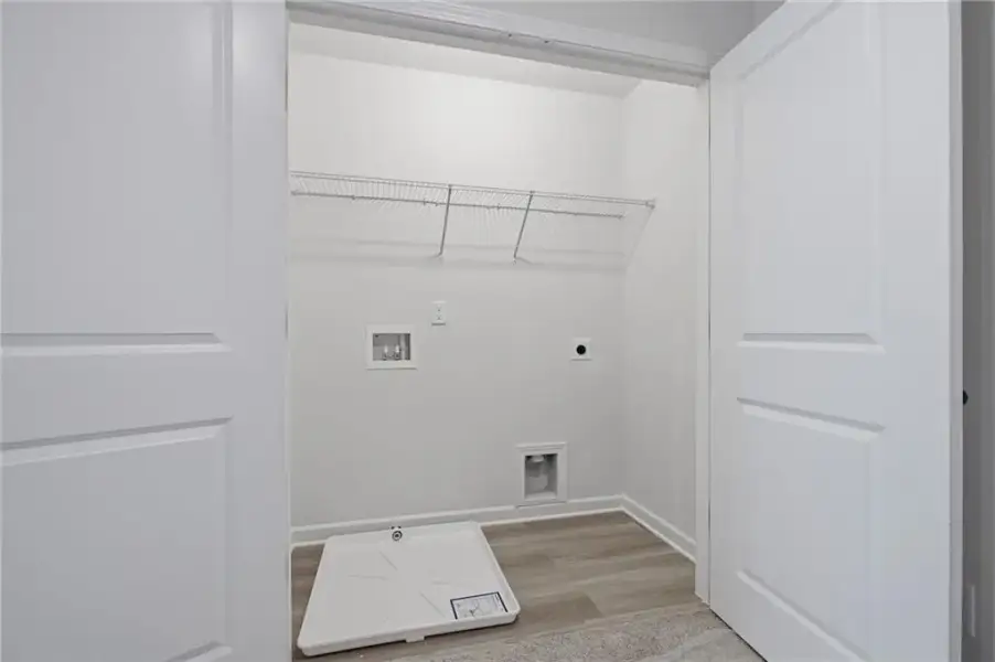 Spacious, unfurnished interior of a new home in , Mableton (Image 36).