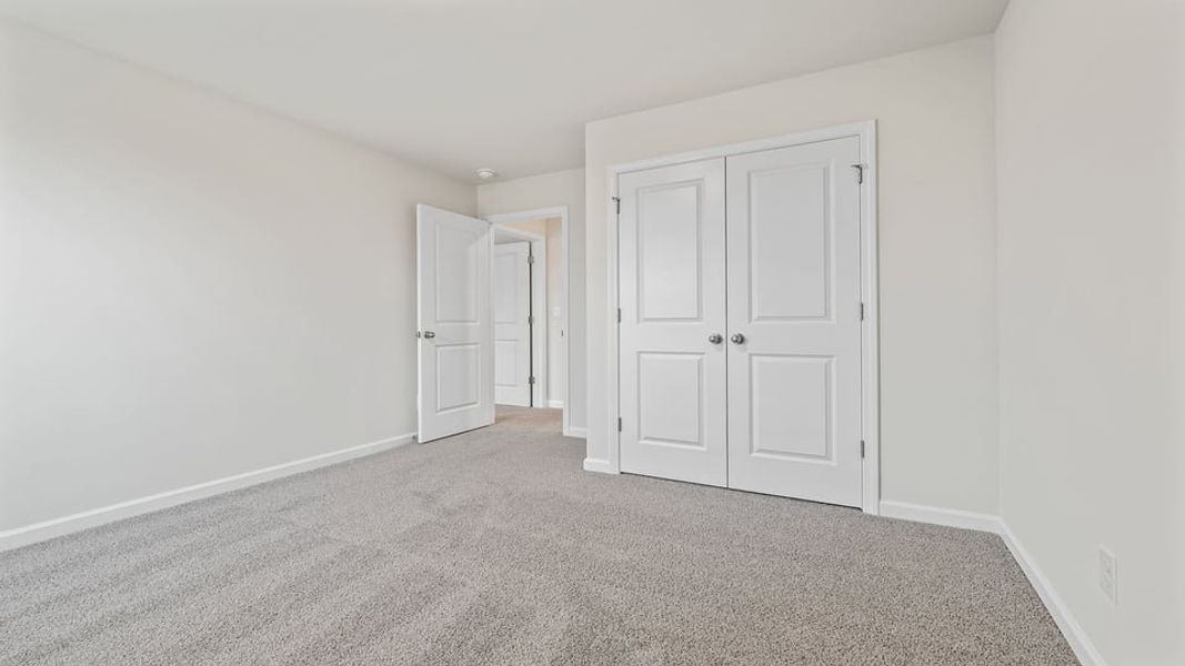 Spacious, unfurnished interior of a new home in Cedar Gap, Fountain Inn (Image 21).