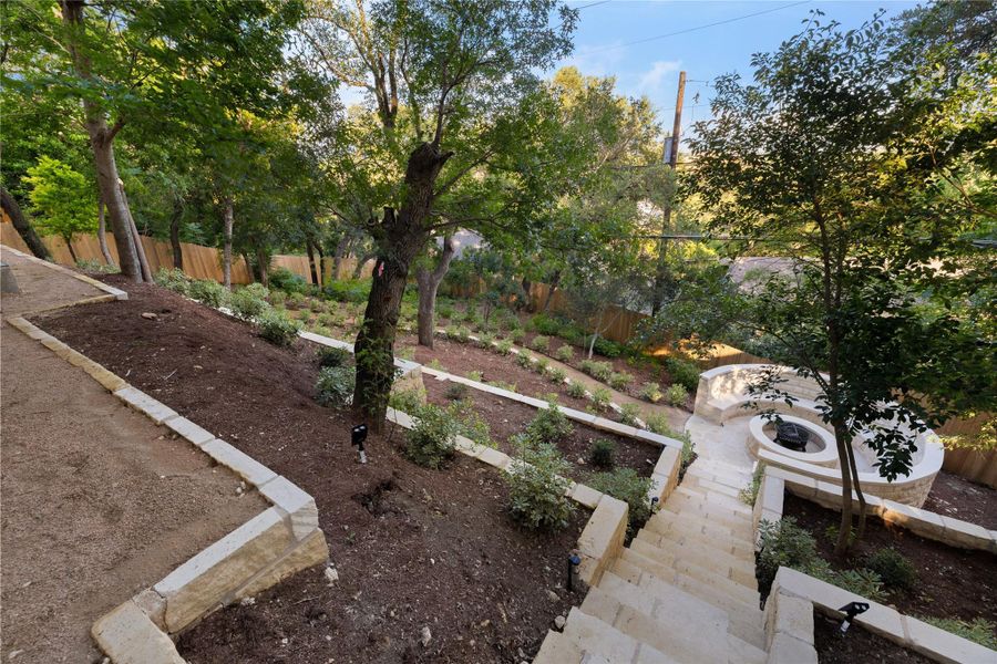 Natural landscape and outdoor views near in Austin (Image 30). Natural landscape and outdoor views near in Austin (Image 30).