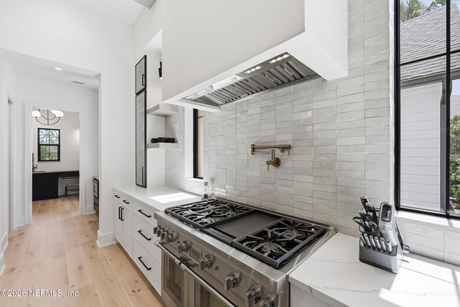 Furnished interior view inside a new home in , Ponte Vedra Beach (Image 58).