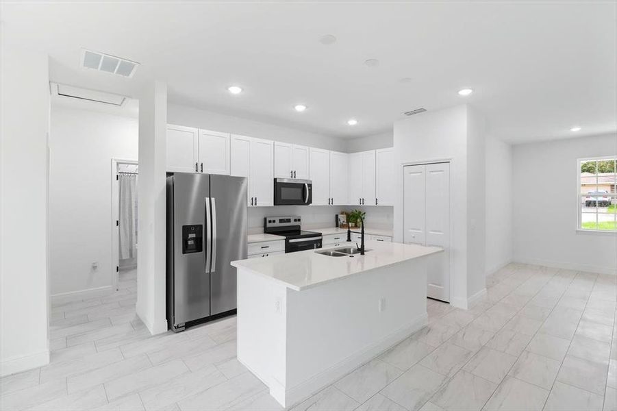 Image 36 of a home in .