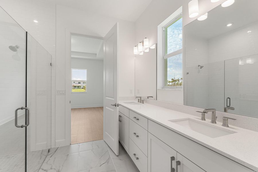 US_SEF_MERIDIAN_LOT 62_OWNERS BATH 2