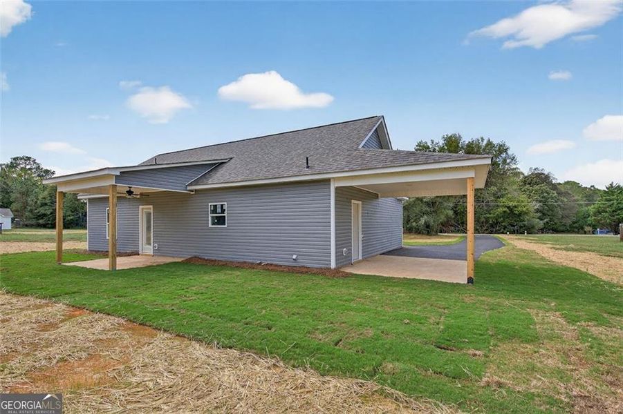 Exterior details and patio area of a home in , Buchanan (Image 19).