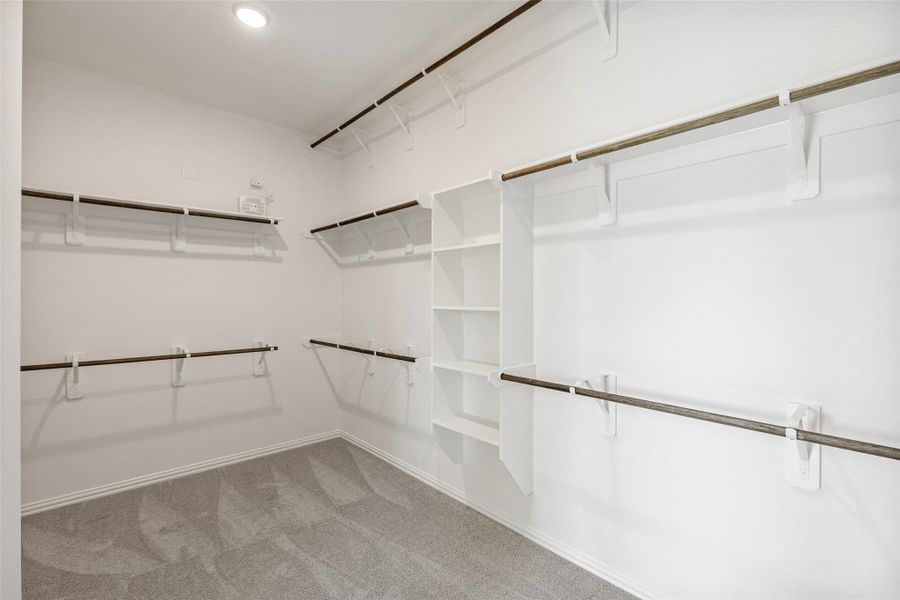 Spacious, unfurnished interior of a new home in Creekhaven, Iowa Colony (Image 17).