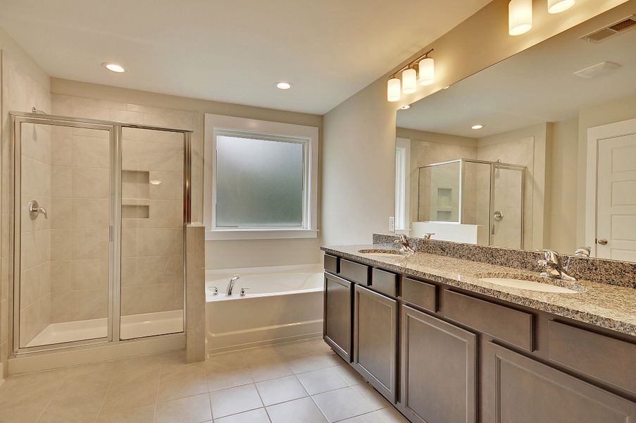 Maywood II Master Bathroom Maywood II Master Bathroom