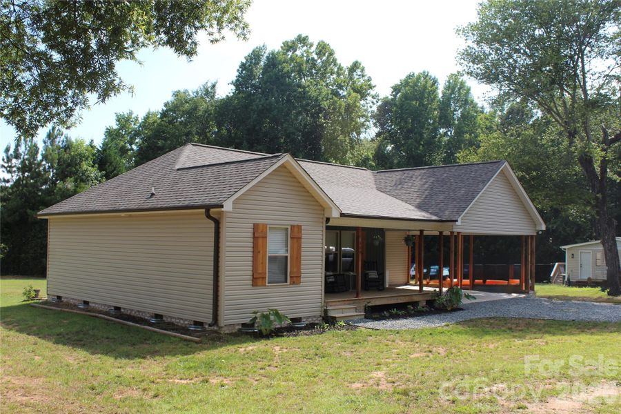 Exterior details and patio area of a home in , Linwood (Image 22).