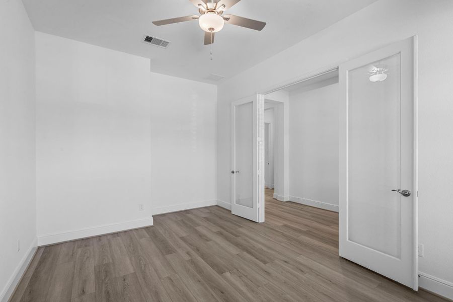 Spacious, unfurnished interior of a new home in Chambers Creek, Willis (Image 26).