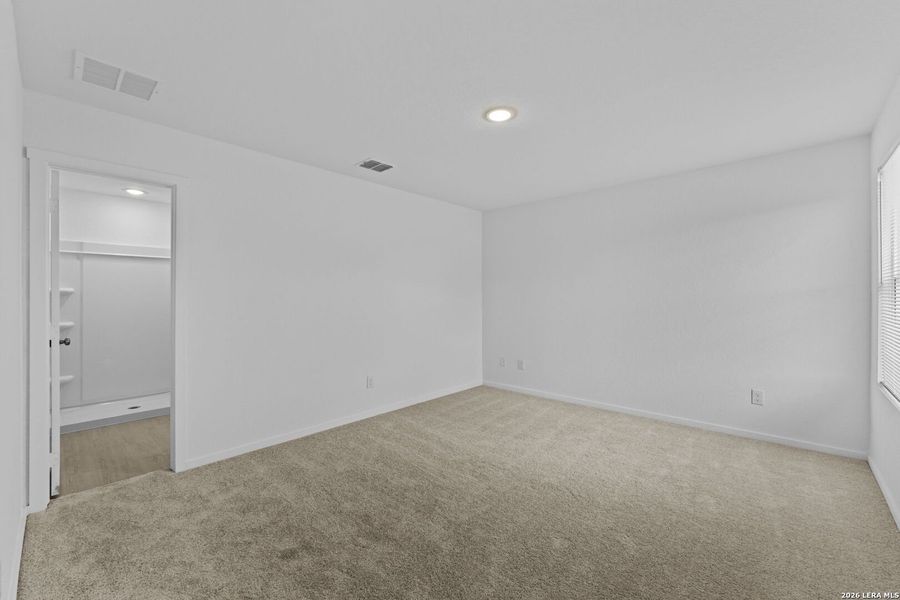 Spacious, unfurnished interior of a new home in Higdon Crossing, San Antonio (Image 27). Spacious, unfurnished interior of a new home in Higdon Crossing, San Antonio (Image 27).