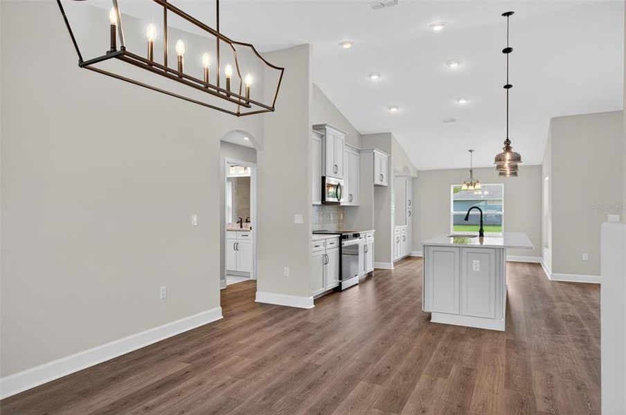 Spacious, unfurnished interior of a new home in , Palm Coast (Image 36).