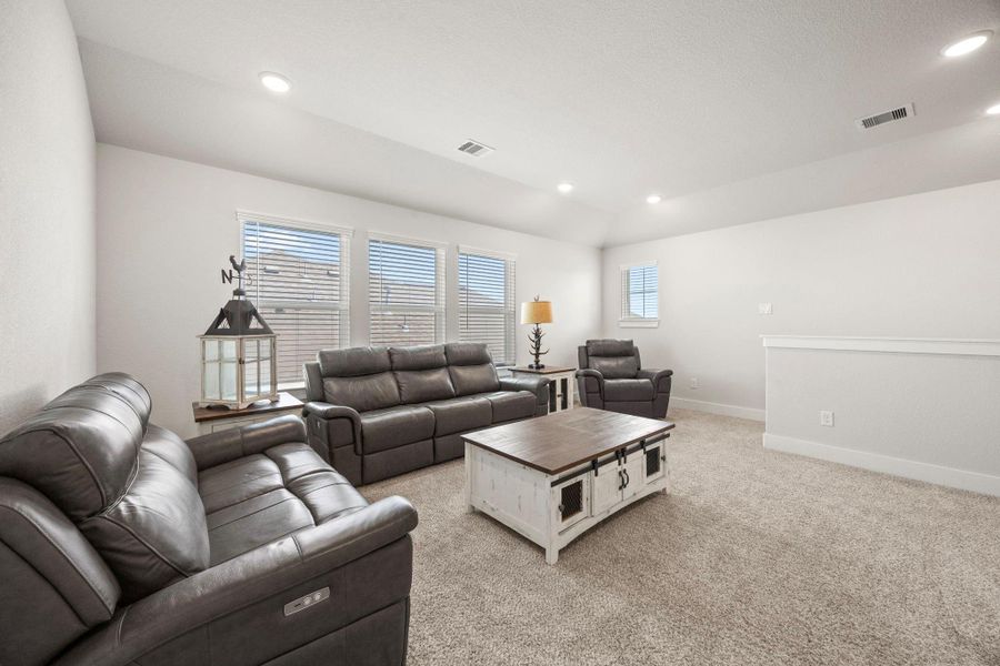 Furnished interior view inside a new home in , Santa Fe (Image 30).