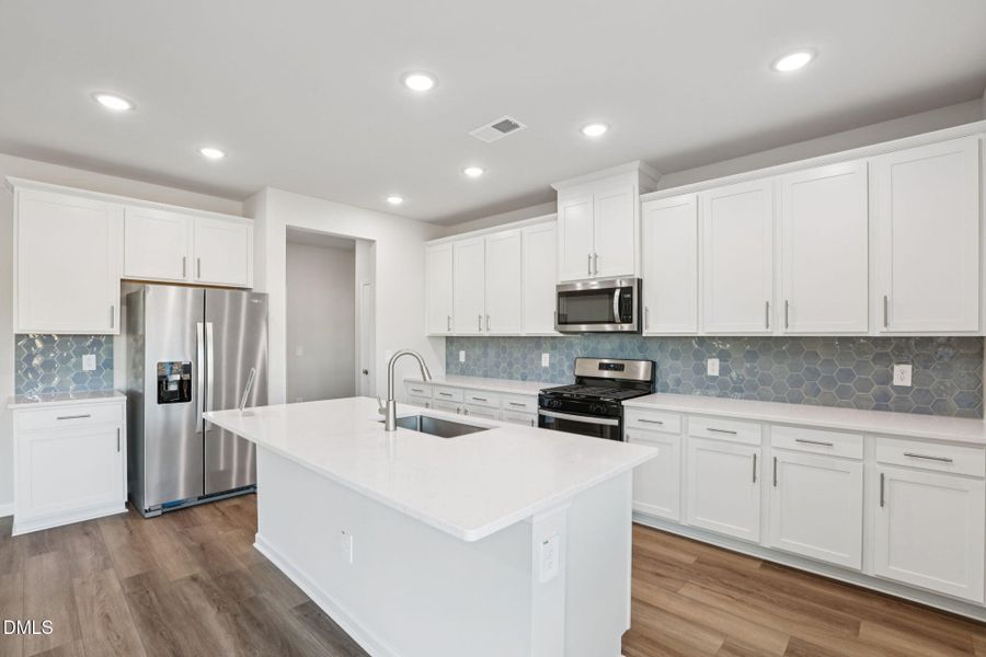 10-web-or-mls-Raleigh-River Glen-202 Thi