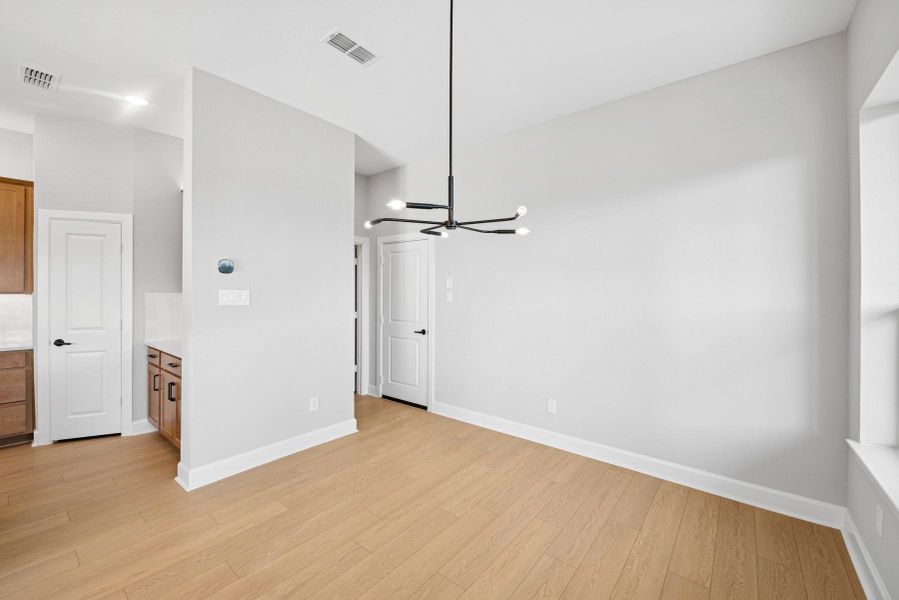 Spacious, unfurnished interior of a new home in Pomona 40' Homesites, Manvel (Image 28). Spacious, unfurnished interior of a new home in Pomona 40' Homesites, Manvel (Image 28).