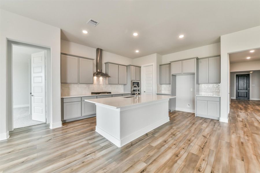 Furnished interior view inside a new home in , Texas City (Image 3).