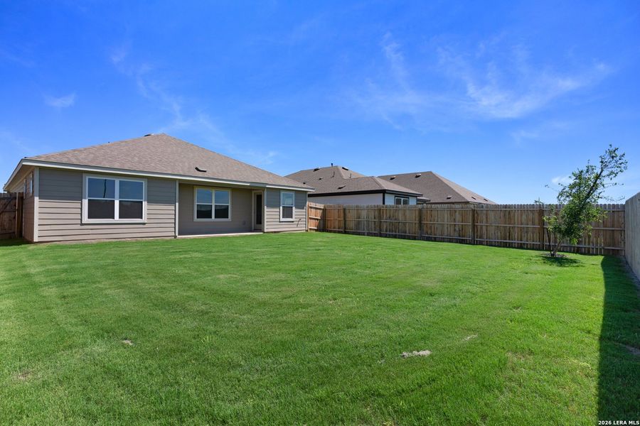 Exterior details and patio area of a home in Westridge, San Antonio (Image 17).
