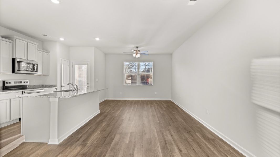 Image 25 of a home in Laurel Park Townhomes.