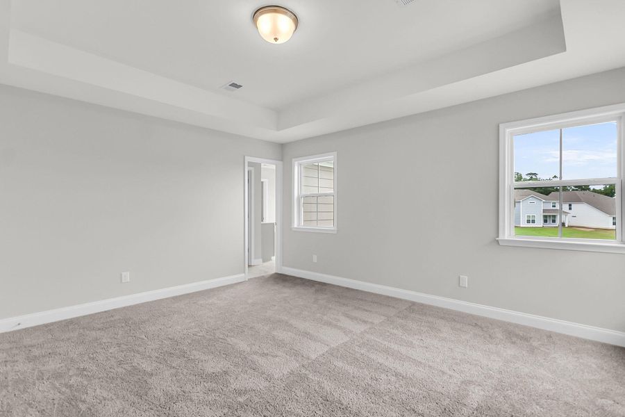 Spacious, unfurnished interior of a new home in Wildcat Chase, Summerville (Image 31).